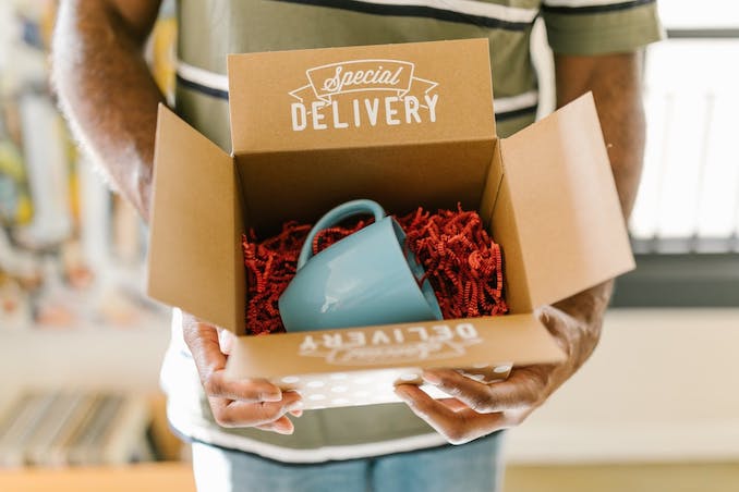10 Thoughtful Care Package Ideas for Friends Who Need a Pick-Me-Up