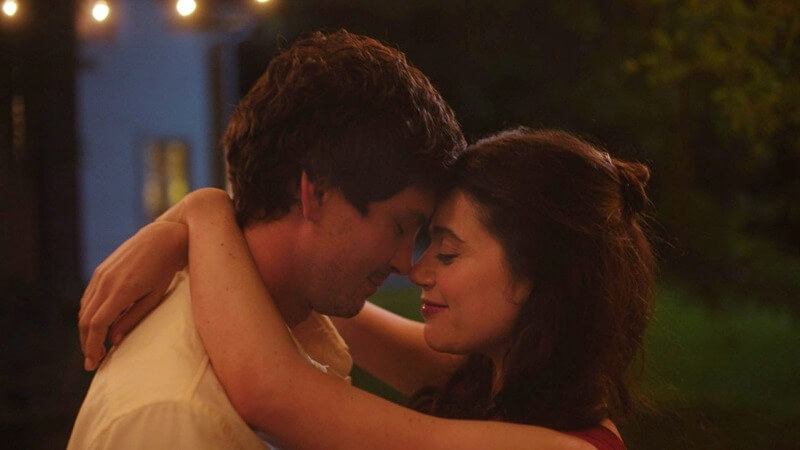 Tribeca 2025: Molly Gordon and Logan Lerman Say Oh, Hi! to Relationship Woes