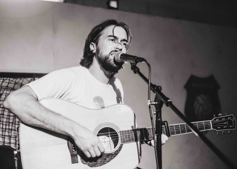 alex g