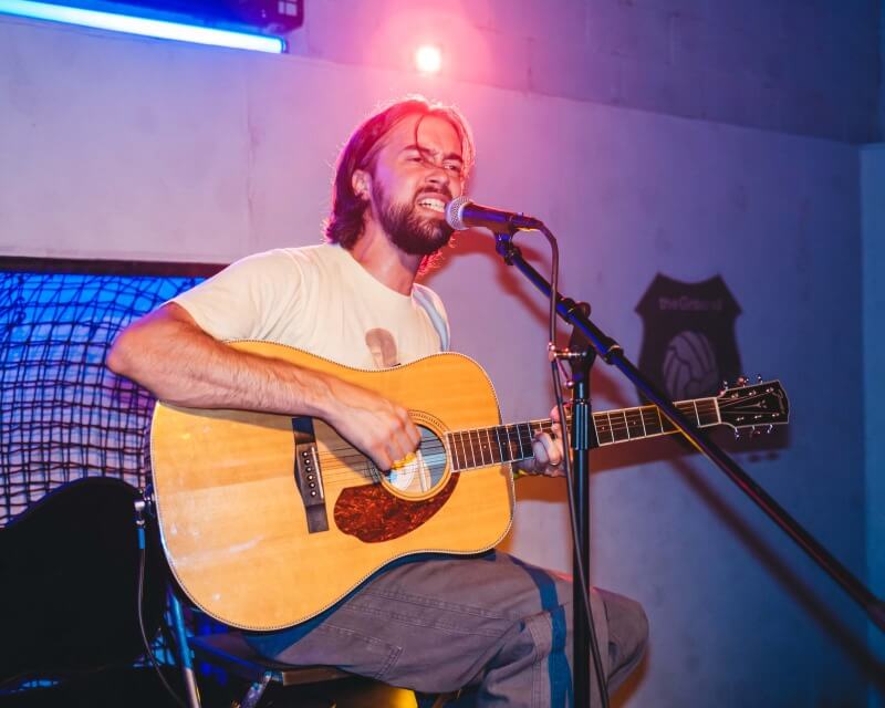 alex g