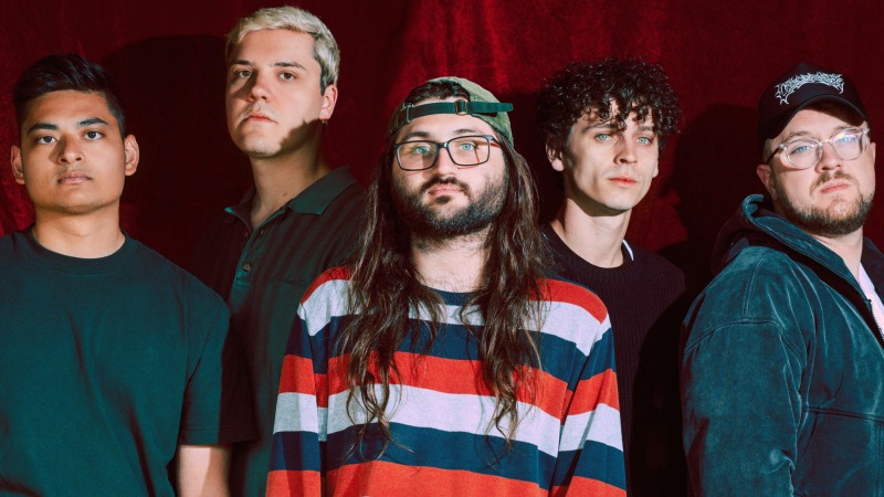 Hot Mulligan Trudge Through the Wreckage