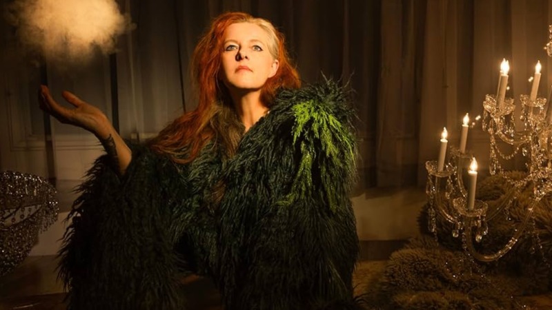 Neko Case Pays Tribute to Musicians on Neon Grey Midnight Green